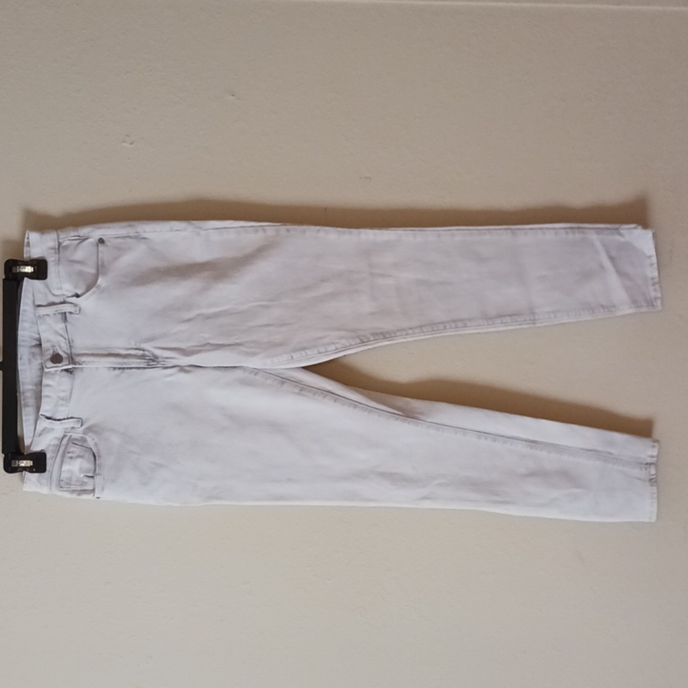 Old navy Rockstar Mide Rise Skinny size 10 Color White
